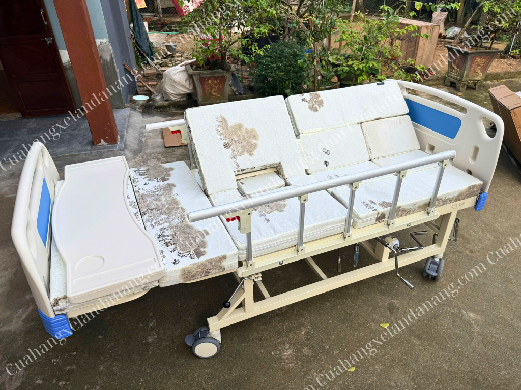 Giường y tế Lucass 4 tay quay GB-C41