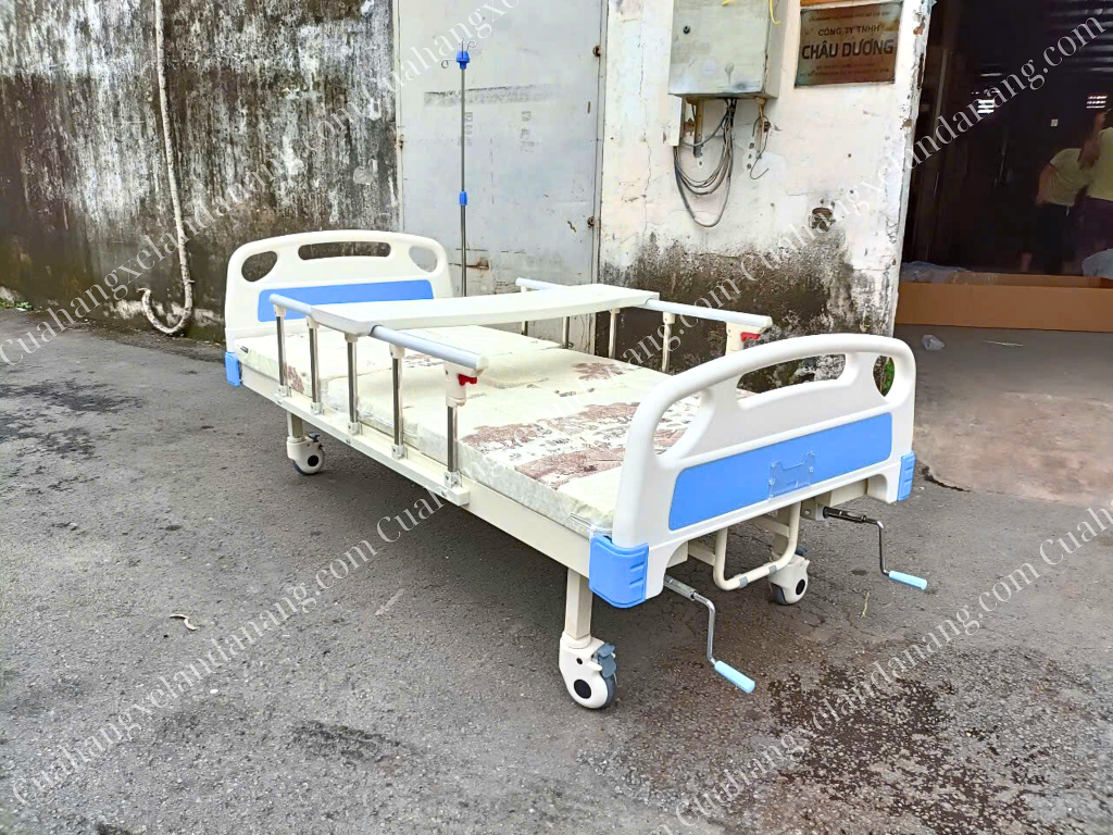 Giường y tế Lucass 4 tay quay GB-C31