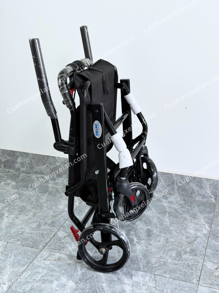 Xe lăn Oromi gấp gọn XL-84S 