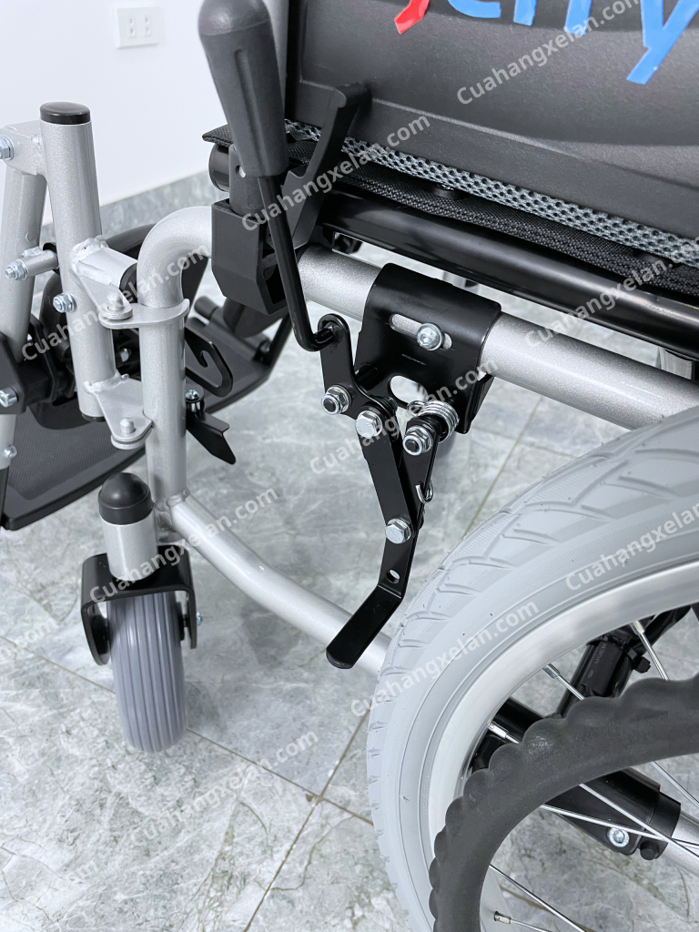 Xe lăn điện Jerry 302X