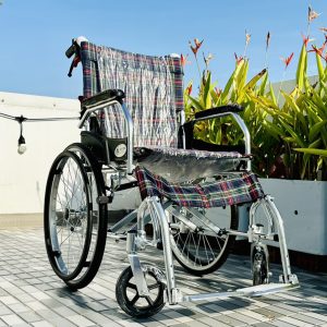 Cửa hàng xe lăn 0935057074