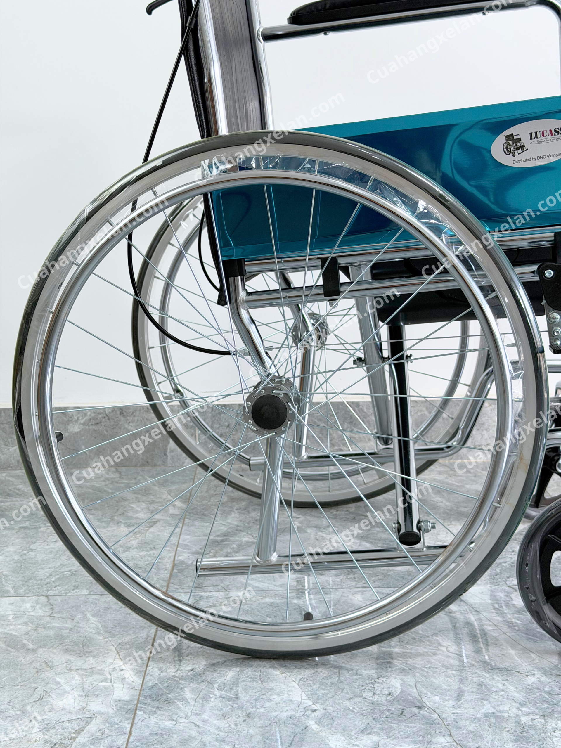 Xe lăn có bô Lucass X8