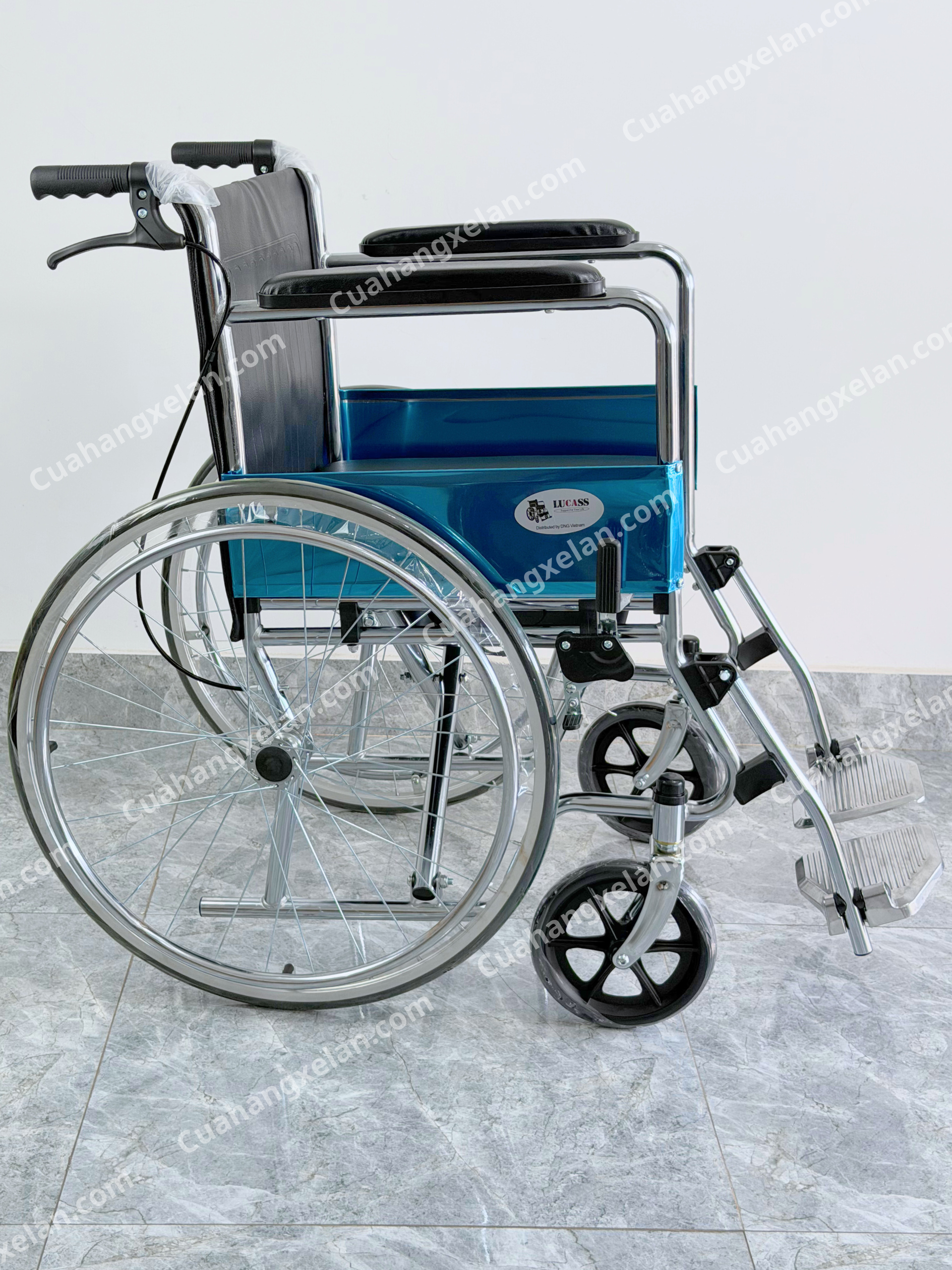 Xe lăn có bô Lucass X8