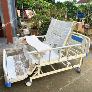 Giường y tế Lucass 4 tay quay GB-C41 với chức năng nâng lưng và hạ chân