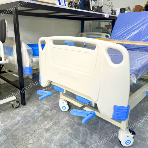 Giường y tế Lucass 2 tay quay GB-C2