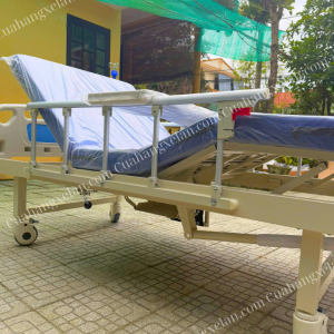 Lan can giường y tế Lucass 3 tay quay GB-C43