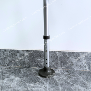 Ghế tắm Oromi có tựa tay nhấc lên