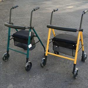 Khung tập đi có ghế tại Đà Nẵng