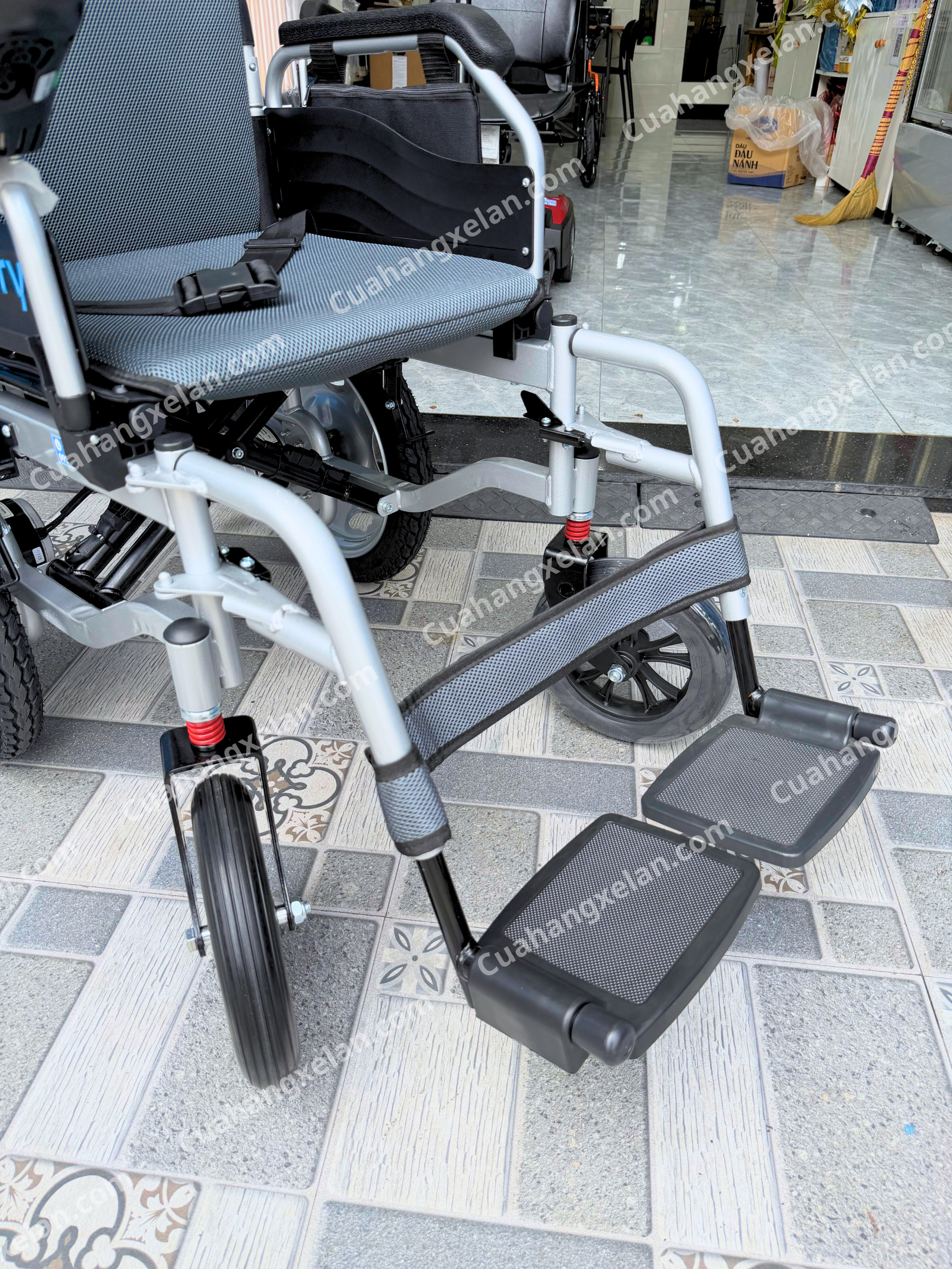 Xe lăn điện Jerry 1801X