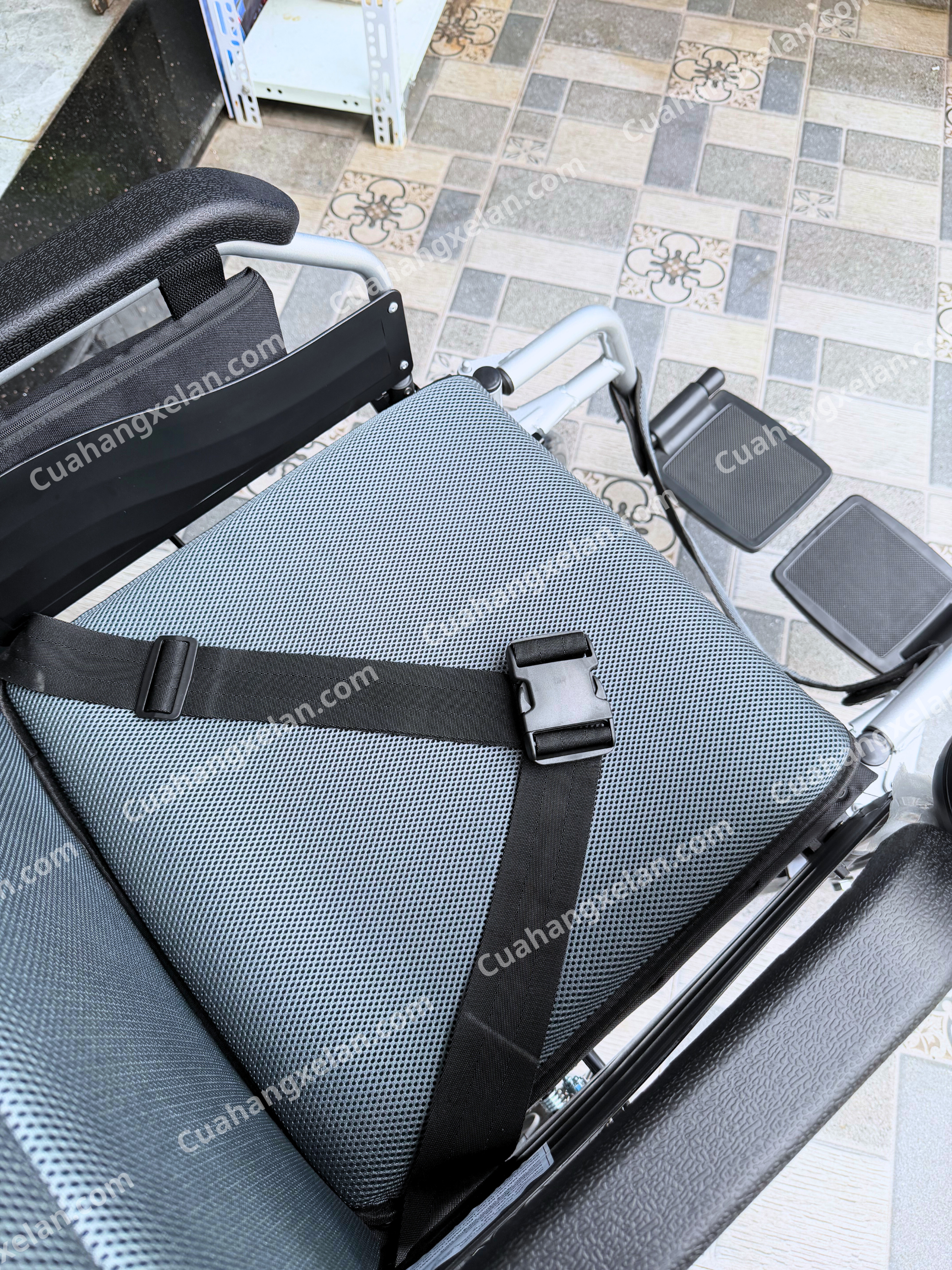 Xe lăn điện Jerry 1801X